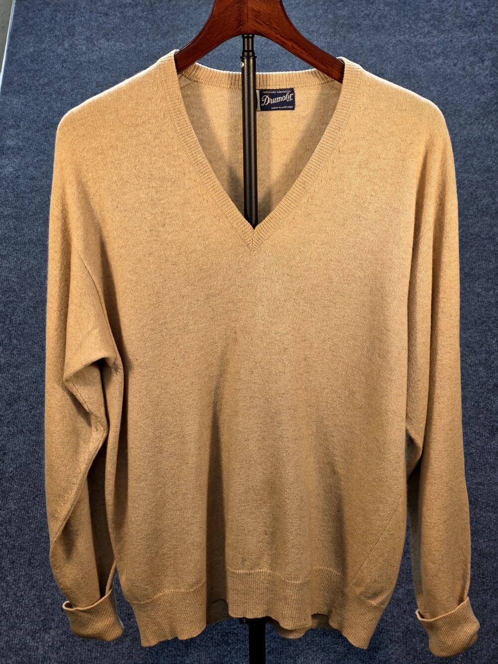 Drumohr Scotland 100% Pure Cashmere V-Neck Sweater Beige Camel Mens M/L VTG 80s